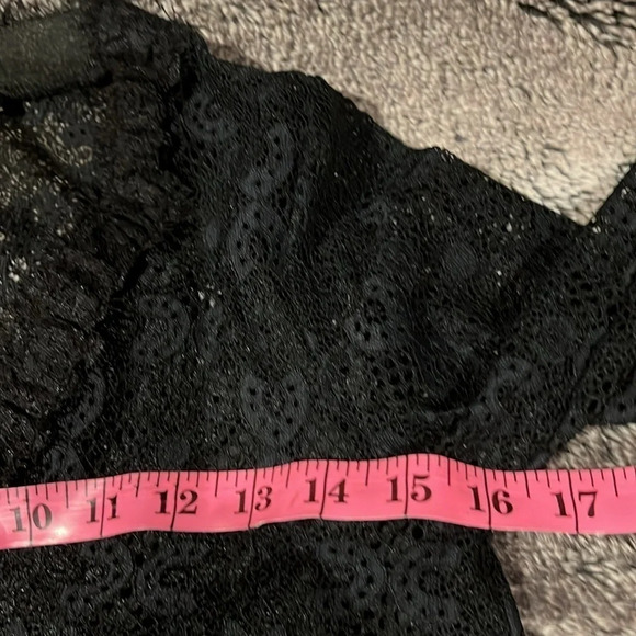Zara black V neck Lace  Midi dress Sz XS - Picture 5 of 17